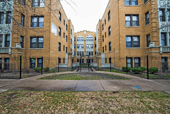 7316 S Jeffery Blvd property